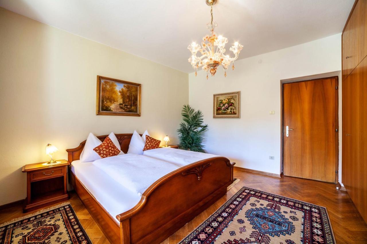 Villa Coris Ferienwohnung Palma Merano Exteriör bild